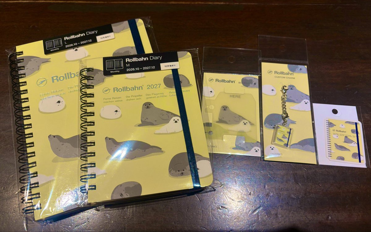 iamokome's tweet photo. あざらしロルバーン無事に買えた🦭
アクセサリー類がとてもかわいい
Smith、デルフォニックス大阪で買えます
ロフトとかは中旬くらいから
#ロルバーン https://t.co/HH0tZEw2E5