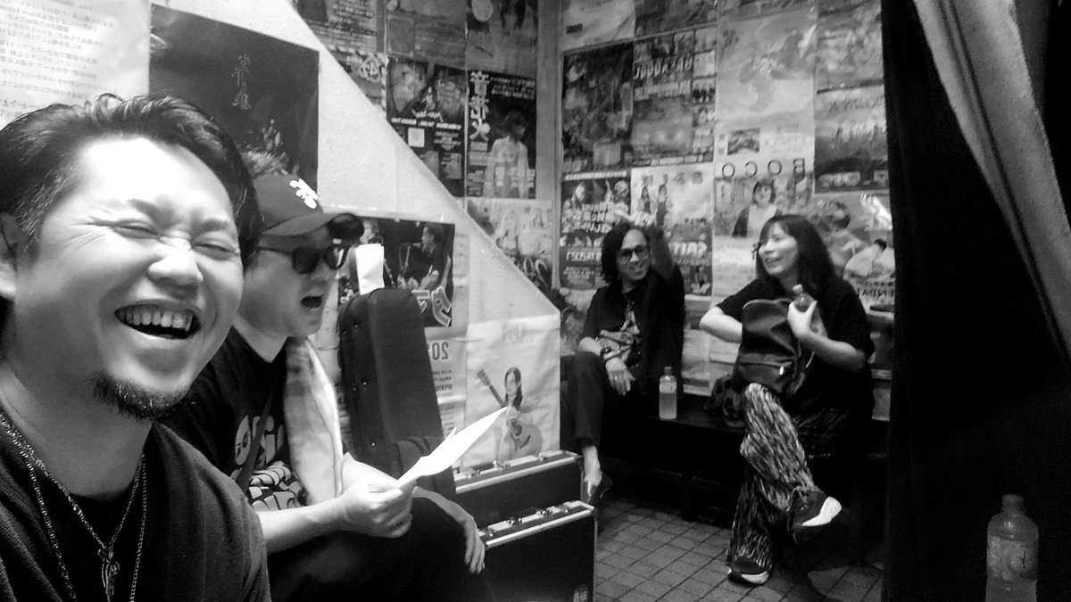 D_noranecomike's tweet photo. 出番前の控え！

緊張感いけど気合いは入ってます！！次！オランジーナさんの次です！

 #70degrees https://t.co/up5wbFgyfc
