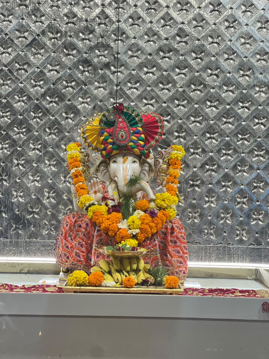 bageshwardham's tweet photo. श्री बागेश्वर बाला जी सरकार के दिव्य दर्शन…
श्री बागेश्वर बालाजी सनातन मठ मुंबई (महाराष्ट्र)
08-08-2026 (शनिवार)
#bageshwardhamsarkar
#mumbai
#divyadarshan
#maharashtra
#balaji https://t.co/k8LZRdKGSs