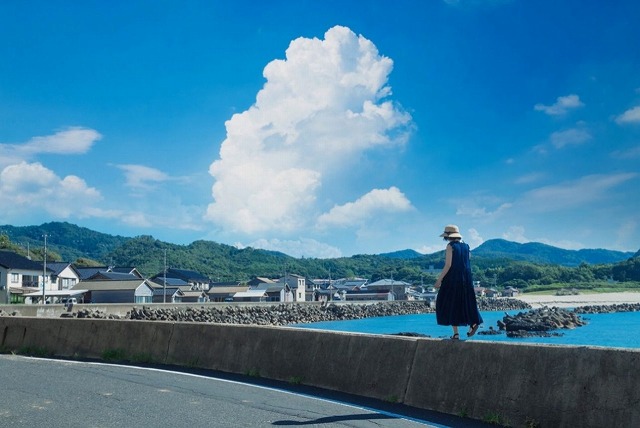 IslaDickwje3's tweet photo. 暑くてバテ気味。夏の暑さに弱い体が悲鳴を上げてる。 https://t.co/FucQDIBt8m