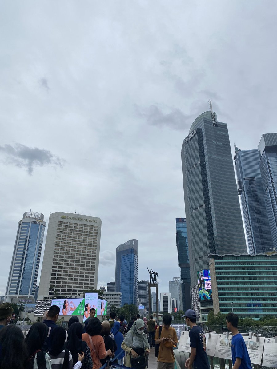 punyasazz's tweet photo. POV : gini ternyata jakarta 

Share your pic https://t.co/0FiNIZ5yKS