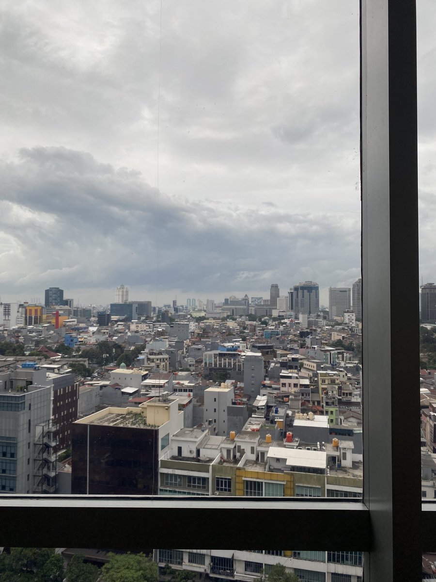 punyasazz's tweet photo. POV : gini ternyata jakarta 

Share your pic https://t.co/0FiNIZ5yKS