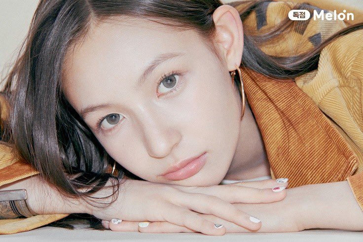 hanispics's tweet photo. she’s toooo pretty ohmygod

#yihani #이하늬 #tuide #튜이드 https://t.co/zeE7MLn8aH