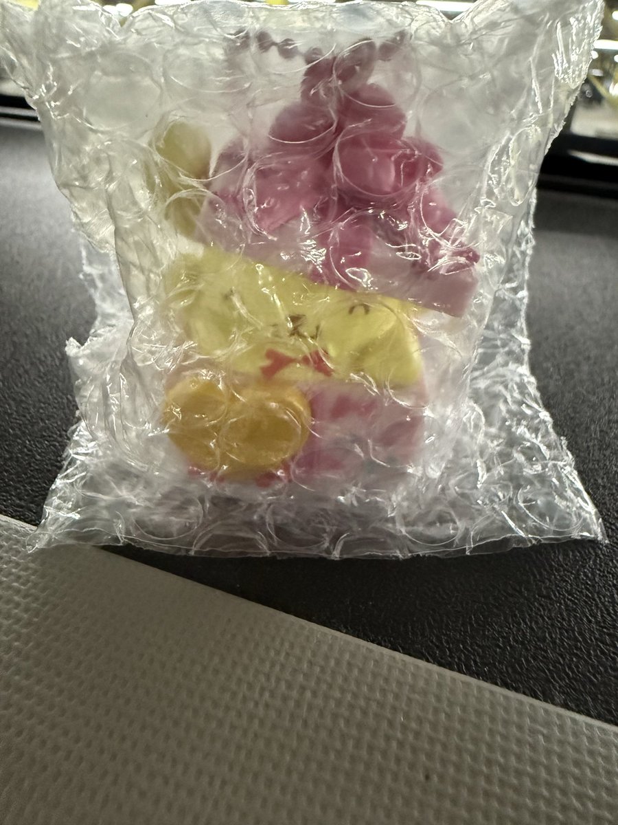 chocomao_421's tweet photo. @takopi_74118 検索より失礼いたします。
こちらプリン所持しております。
クロミとの交換をご検討頂けないでしょうか。
お願いいたします。 https://t.co/U4I59s2Vu6
