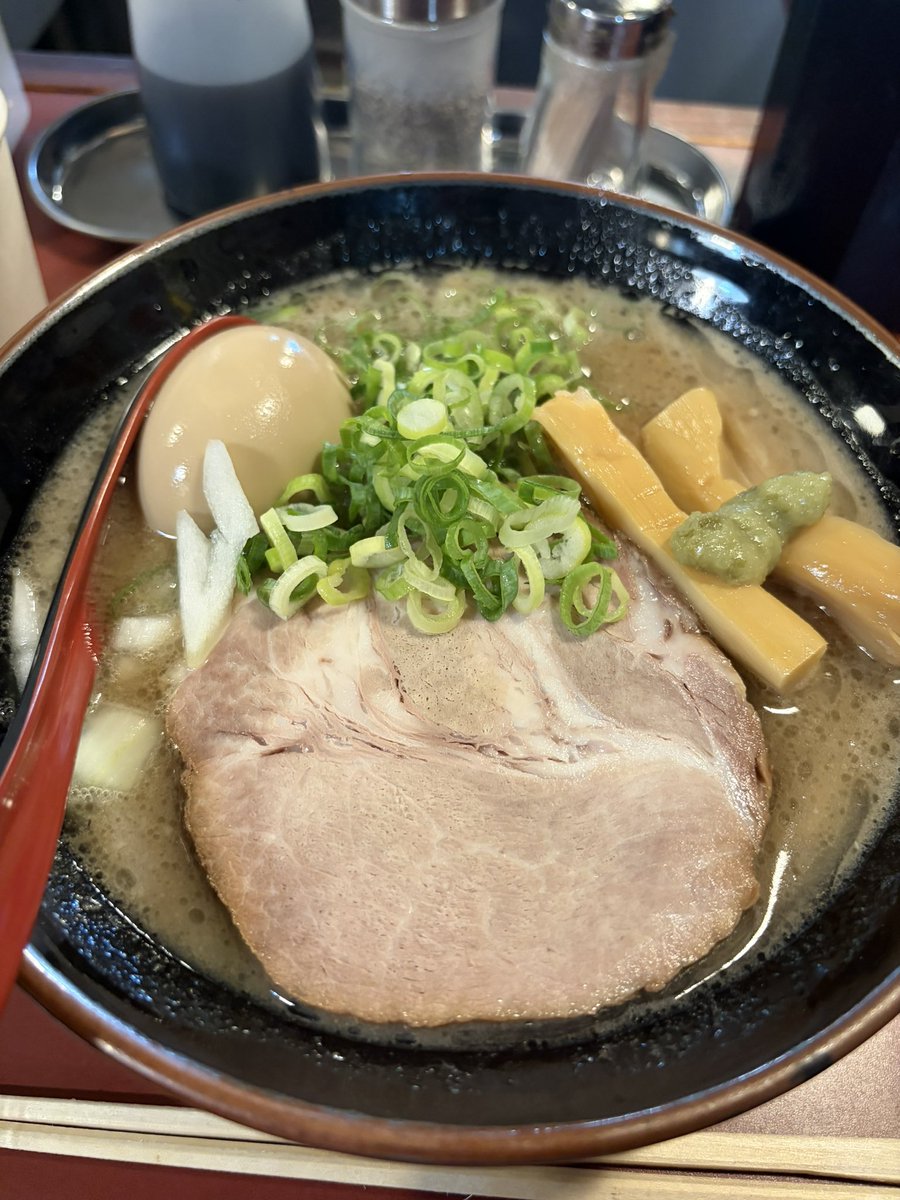 katokiyo23's tweet photo. 昨日は美味しくしっかりカロリー摂取してからプールの清掃と庭の枝の剪定
今日は家族で自然の中に！

#豚鬼 https://t.co/HxIUrC1YQv