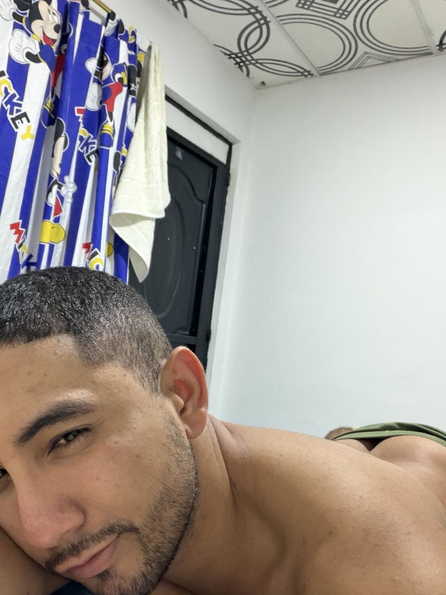 Wil11Richard's tweet photo. 😴😴 https://t.co/qWfsCPJrXO