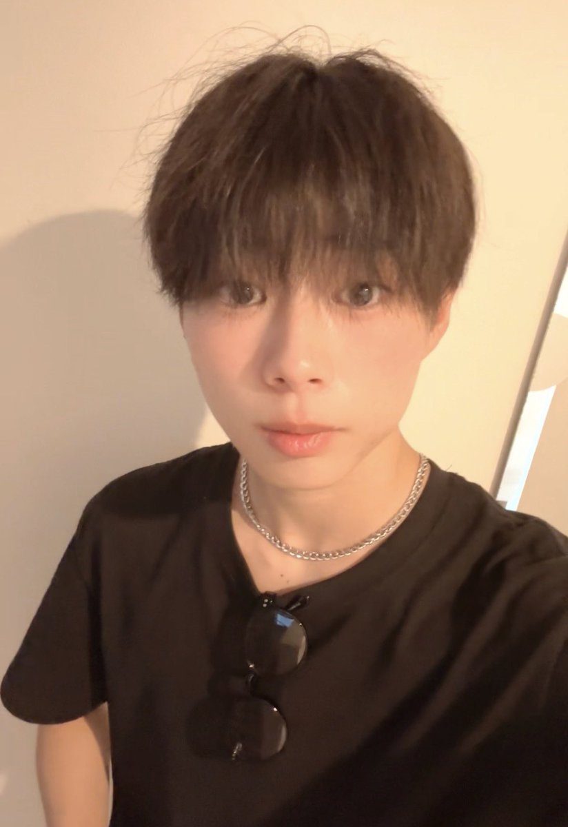 yuudai06_10's tweet photo. 男子高生ミスターコンの3次審査始まりました❗️この投稿のリポスト数🔁が多ければ3次審査を突破することができます❗️
その際、@modelpress のアカウントのフォローのほうも忘れずにお願いします❗️

期間は8月16日（21：59）までです❗️
みなさん❗️応援よろしくお願いします‼️

#男子高生ミスターコン https://t.co/Ak0wLAVMMy