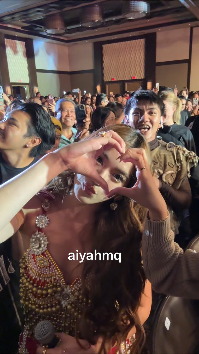 aiyahmq's tweet photo. OMGGGGG!!!! https://t.co/skkfzWI0v5