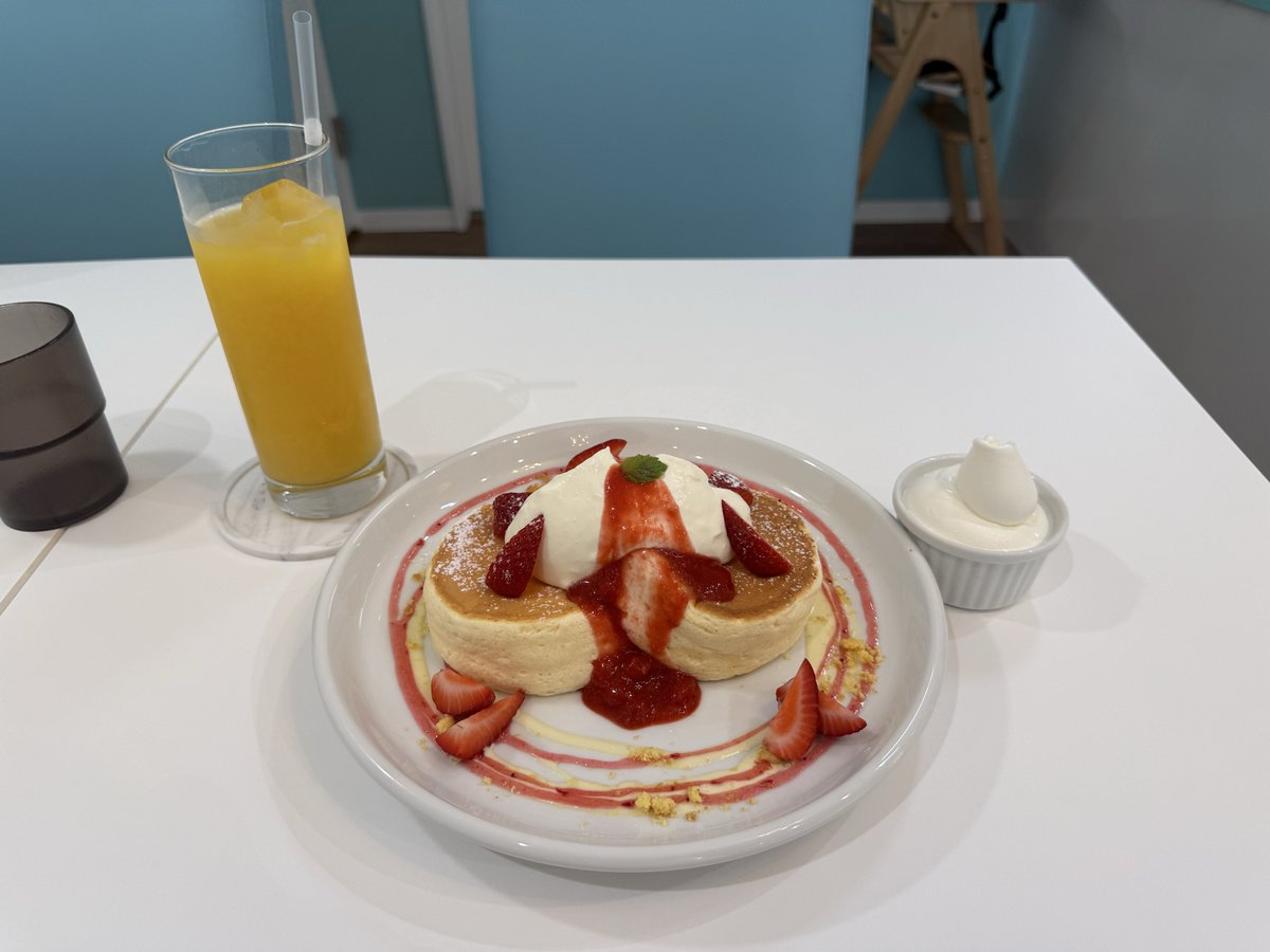 zc31s_3939's tweet photo. 気になってたカフェのパンケーキ食べに https://t.co/IJVbr6wFsr