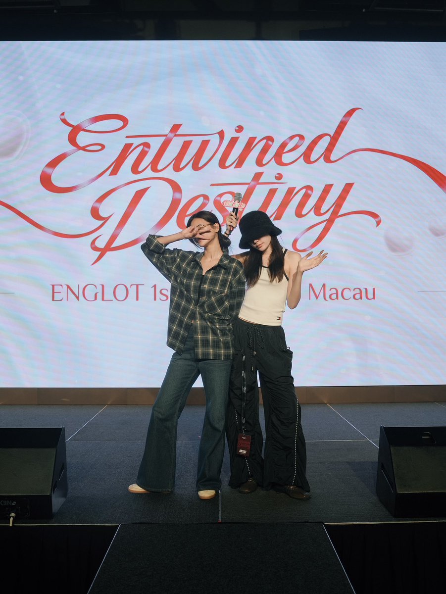 mmimntxx's tweet photo. มาเก๊าพร้อมม้ายยยยยยยย 🫣

#ENGLOT1stFanmeetinMacau
#อิงล็อต #englot https://t.co/Yj8YVf2nte