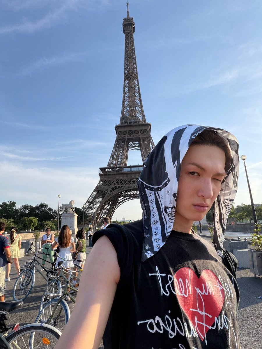 ewdmartin's tweet photo. missing Parissss…. https://t.co/KvbAWzXsL4
