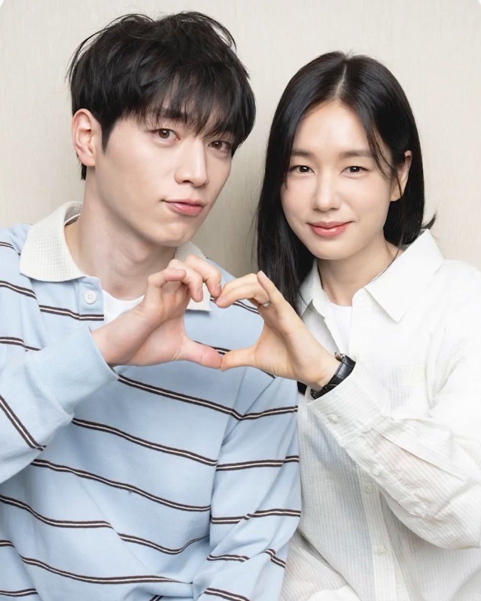 o3o_rookie's tweet photo. 너 말고 다른 연애 서강준 소속사에서
남궁미도 미공개 커플 사진 올려줌.. 제발 저요 https://t.co/5yTJ6rs32W