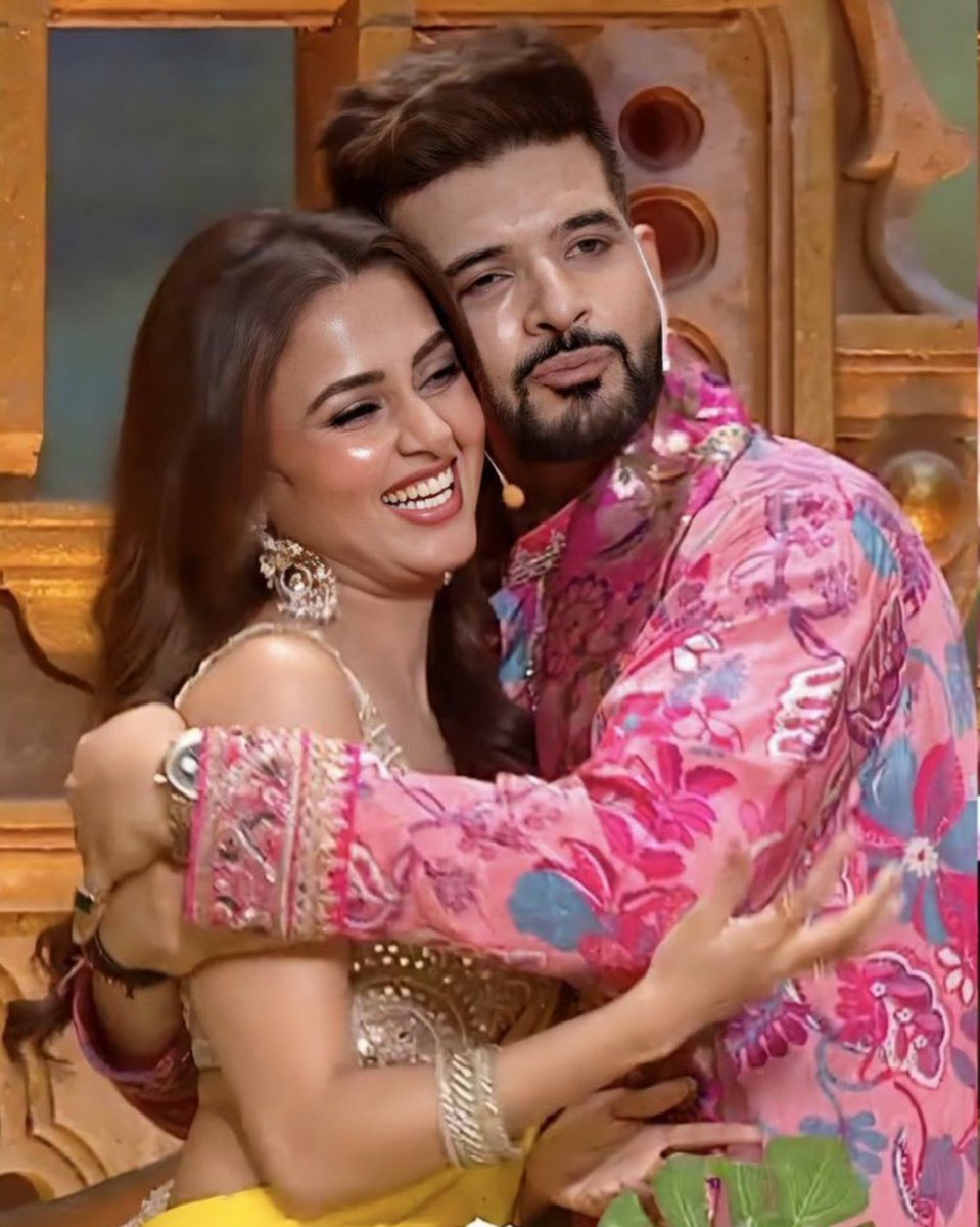 HacksTrick26253's tweet photo. Good morning feels better when TejRan is already trending🧿💞
#tejran #tejasswiprakash #karankundrra https://t.co/d051UAxjFK