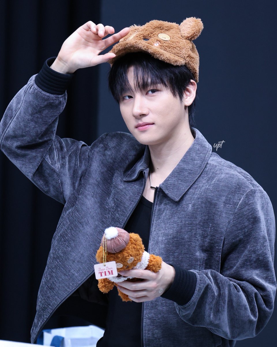 mbb_da_'s tweet photo. 251123 위드뮤 대면 팬싸

세계 고양이의 날이지만 곰돌이🐱🐻

#몬스타엑스 #MONSTA_X 
#임창균 #아이엠 #IM #CHANGKYUN https://t.co/smzyGdMoJs