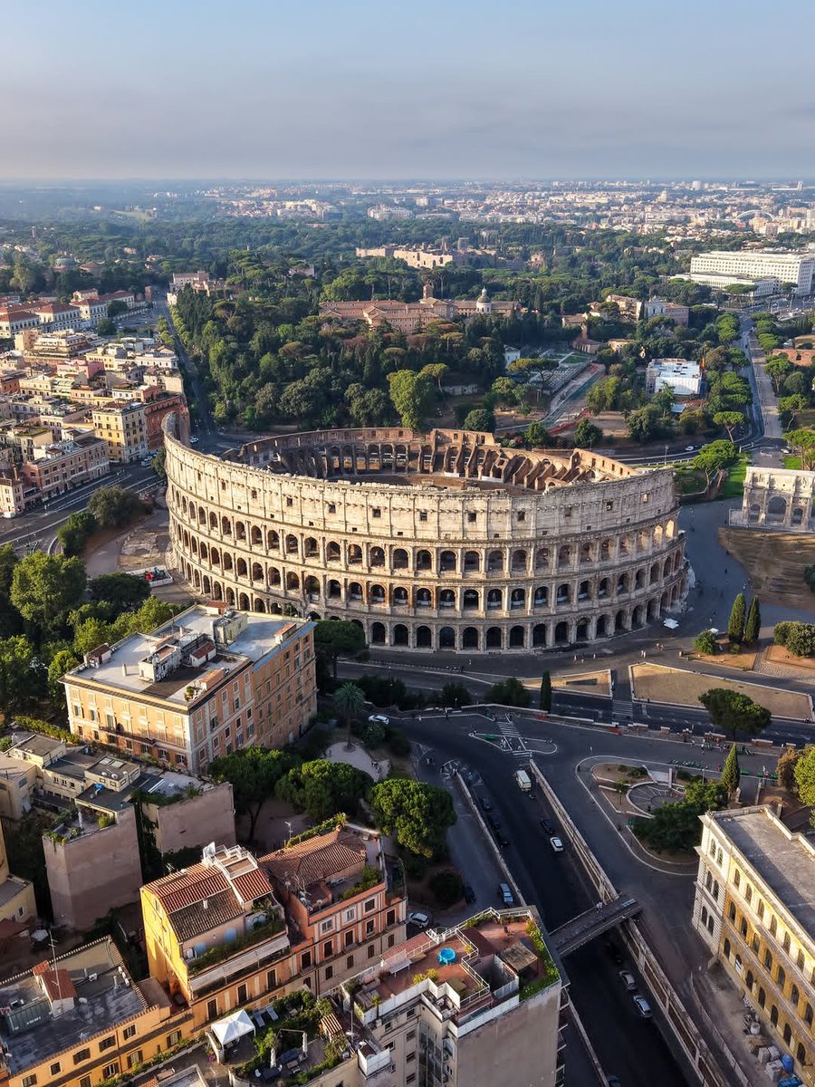 luckyr5pc's tweet photo. Colosseum, Rome 🇮🇹 https://t.co/3vrbmwTVCx