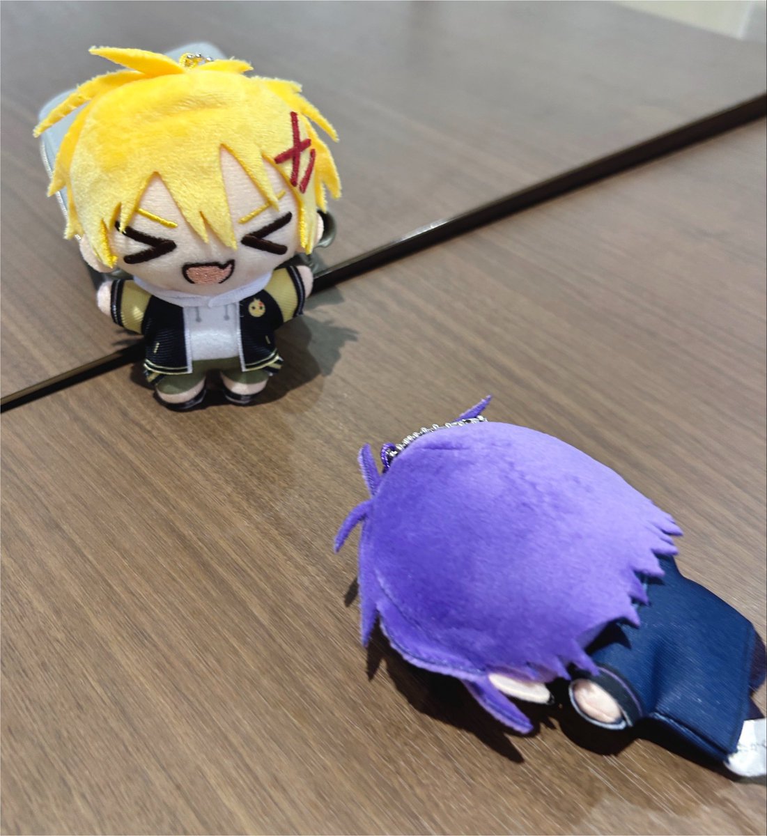 mina_1224m's tweet photo. これは遅刻して土下座する参謀さん https://t.co/0PVAizPdE6