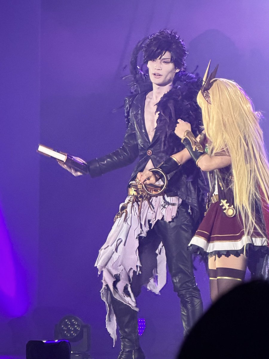 ryumine4's tweet photo. OCステージだけでなんかお腹いっぱいなんすけど。。毎年おもうけど一個くらい良いカメラ買っとくか？
#グラブルEXフェス2026 https://t.co/DCANkovyU1