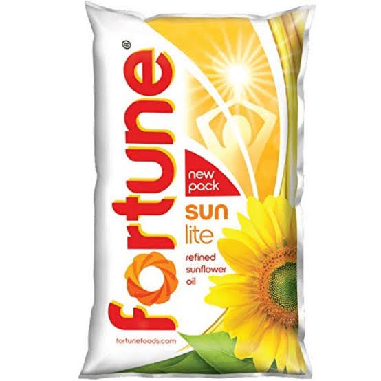 MahuaMoitraFans's tweet photo. FSSAI Penalises Fortune Oil Maker AWL Agri Business Over Substandard Sunflower Oil Sample

Laboratory analysis revealed that the levels of essential micronutrients specifically Vitamin A &amp; Vitamin D were significantly lower than the thresholds https://t.co/vcFWsndJJe