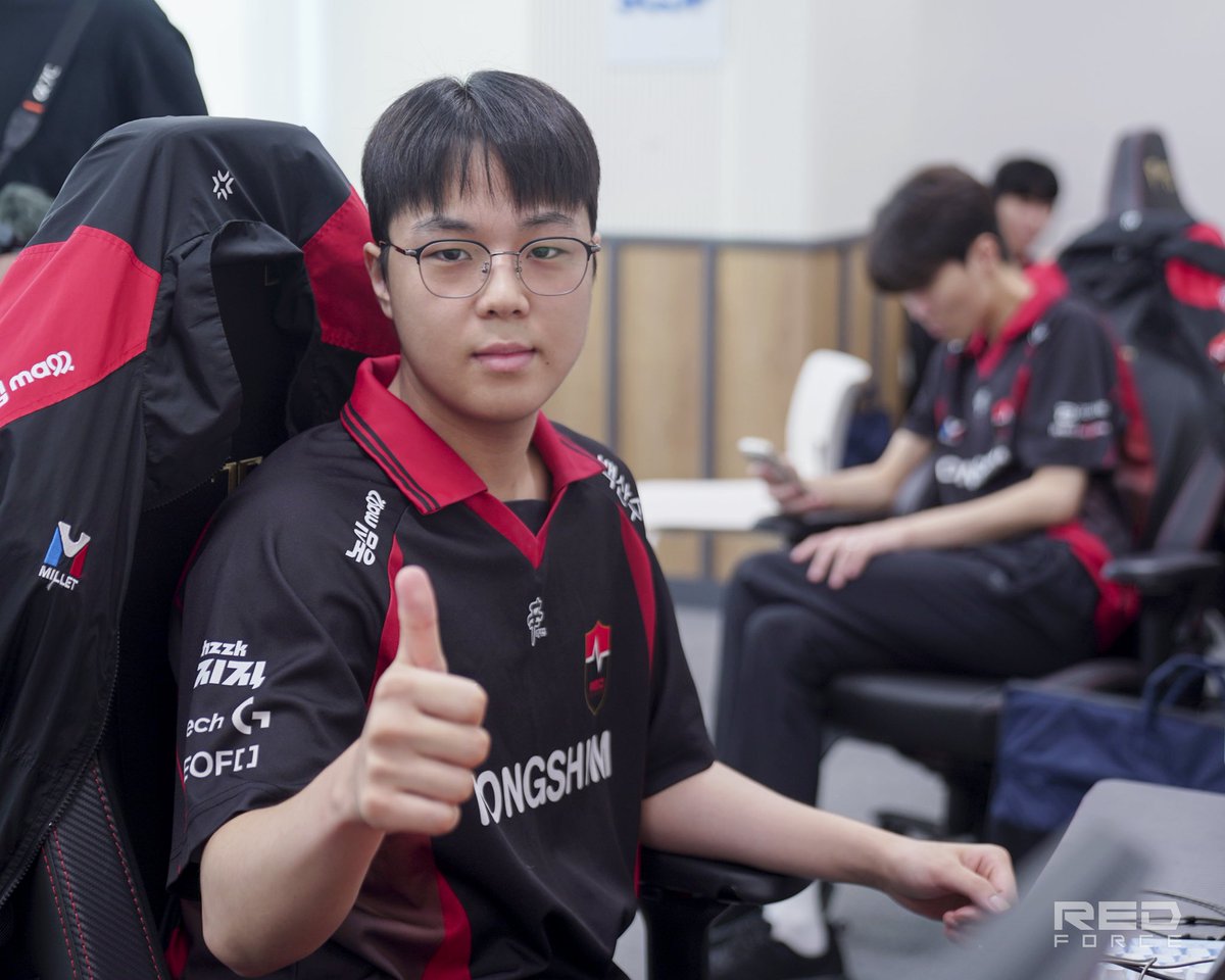 nsr_valorant's tweet photo. [📸PHOTO] #VALORANT

NS BEHIND PHOTOS

📍 Next match vs RRQ
📍 2026 VCT PACIFIC STAGE 2
📆 8. 9. (SUN) 19:00

#NONGSHIM #NSRedForce #NSWIN #농심레드포스 #VALORANT #VCT #Dambi #Francis #Ivy #Rb #Xross https://t.co/Vw3s3Tq5XK