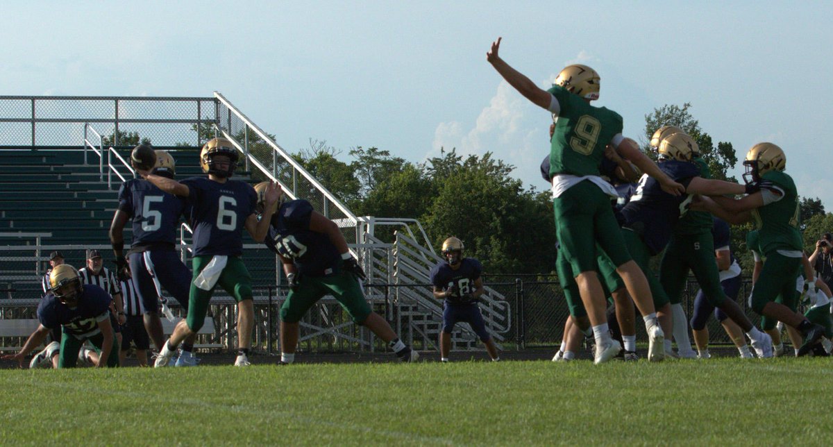 SHSHawksFootbal's tweet photo. Another successful Blue/Green scrimmage in the books! Happy with the progress we’re seeing on both the JV and varsity teams. Keep improving, keep working hard, and stay focused! 

Thank you to everyone who came out. Way more photos can be found on our Facebook page! @SkyHawksAthl https://t.co/tXFo1Qf7WO