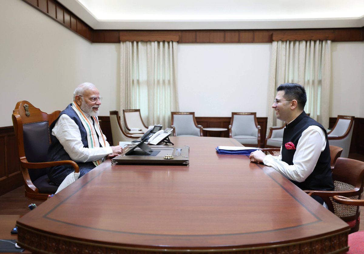 raghav_chadha's tweet photo. A morning I will cherish.

Had the privilege of meeting Hon’ble Prime Minister Shri @narendramodi Ji. A detailed and enriching interaction. Deeply grateful for his generous time and for the opportunity to benefit from his insights and guidance. 🇮🇳 https://t.co/4A5cEwVCNg