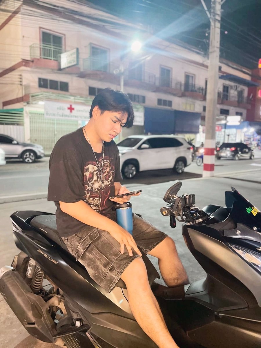 Nascha07's tweet photo. I want to go somewhere quiet🤫#ดอนหัวฬ่อ #นาป่า #อมตะ #ทองหลาง #ชลบุรี #ท้องคุ้ง #บางทราย #อ่างศิลา https://t.co/xEDodOtTd9