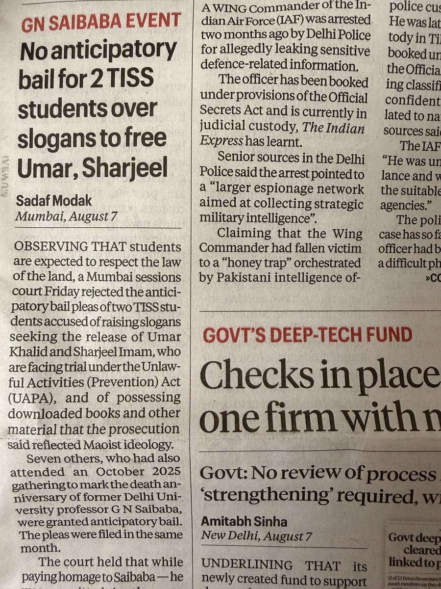 kunalpurohit's tweet photo. ‘Since SC has rejected their bail’…

Mumbai judge says students can’t raise Free Umar Khalid, Sharjeel slogans since SC has denied them bail. 

Denies anticipatory bail to two TISS students who allegedly raised such slogans. 

They now face arrest.
@sadafmodak https://t.co/avrLYGlDO5