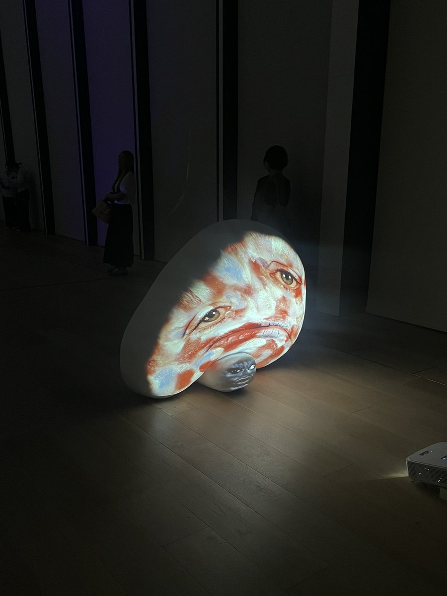ctpyll's tweet photo. #トニーアウスラー展 #GalaxyZFold8 #折りたたみスマホならSamsungGalaxy https://t.co/9C2UunTU00