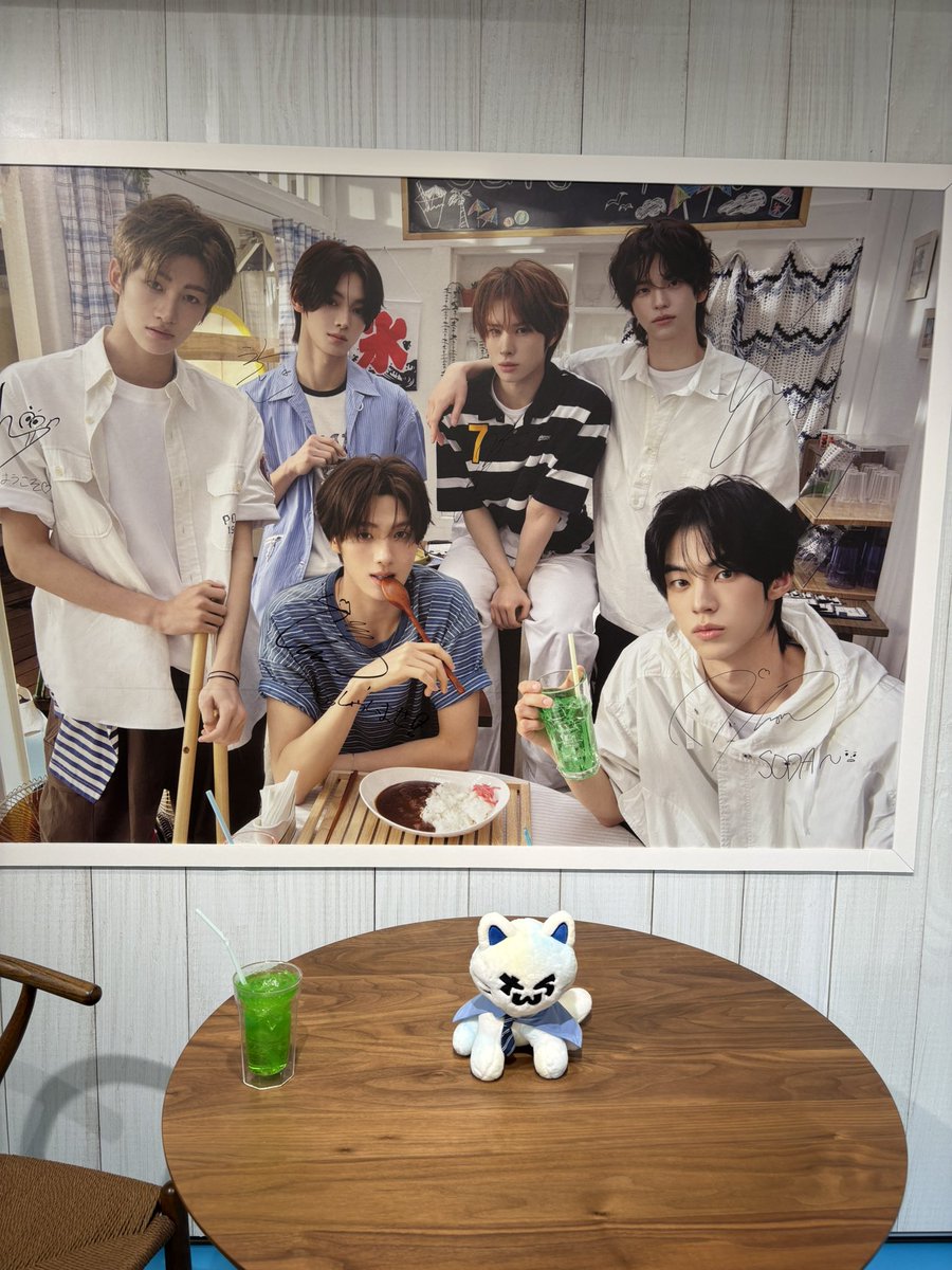 stws_39's tweet photo. TWSのポップアップとスタンプラリー🫧
#TWSと弾ける夏 https://t.co/vurXCae2kQ