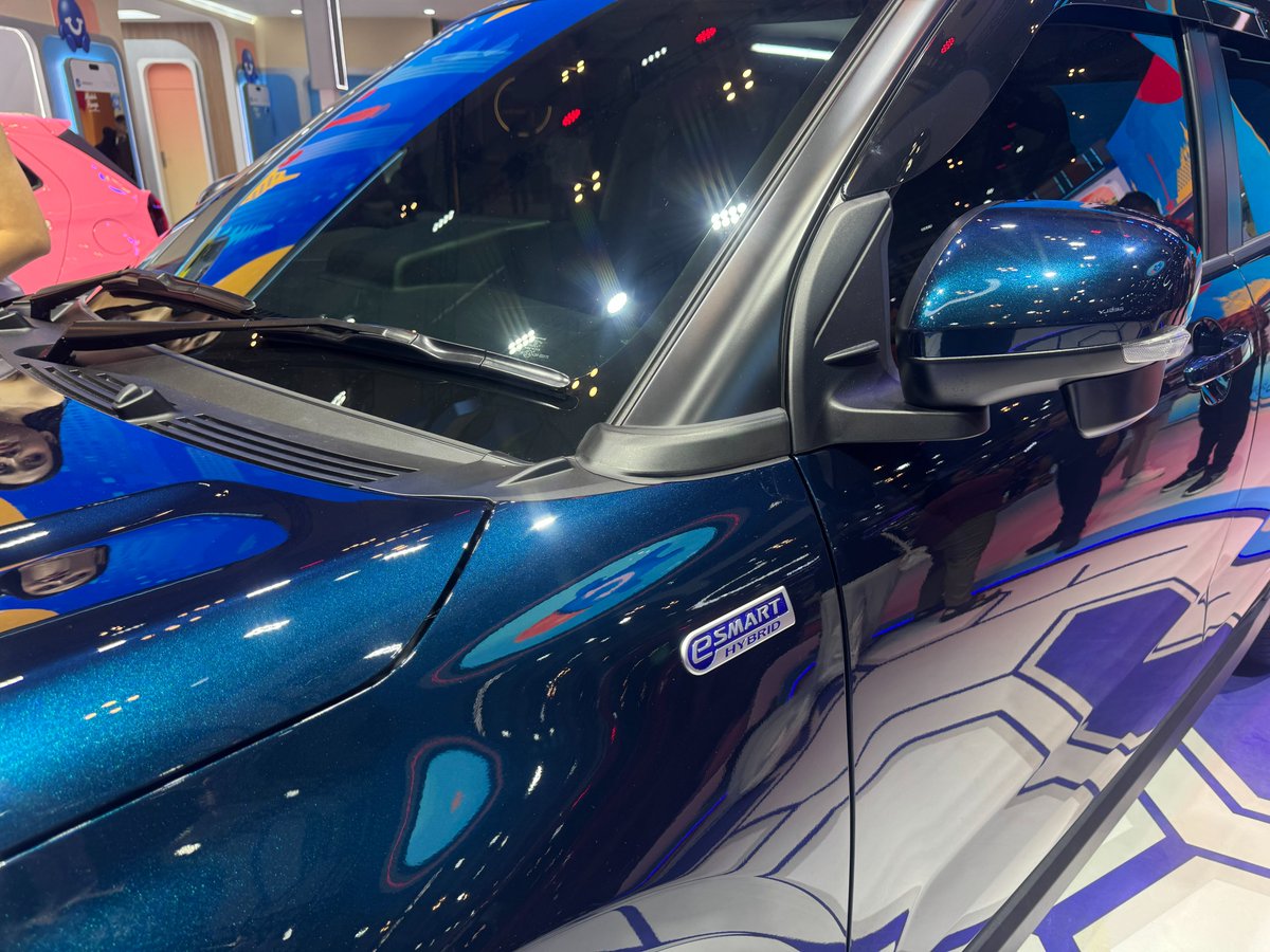 sharfinaaa's tweet photo. Dulu sempat ngira mobil hybrid tuh bakal ribet perawatannya. Ternyata Daihatsu Rocky Hybrid nge-break mitos itu! Udah SUV CBU kualitas Jepang, garansi baterai sampai 8 tahun pula. Dan dealer @DaihatsuInd  juga mudah ditemui!
#DaihatsuRockyHybrid #SemuaJadiMudah #DaihatsuSahabatku https://t.co/ThOMogLIrz