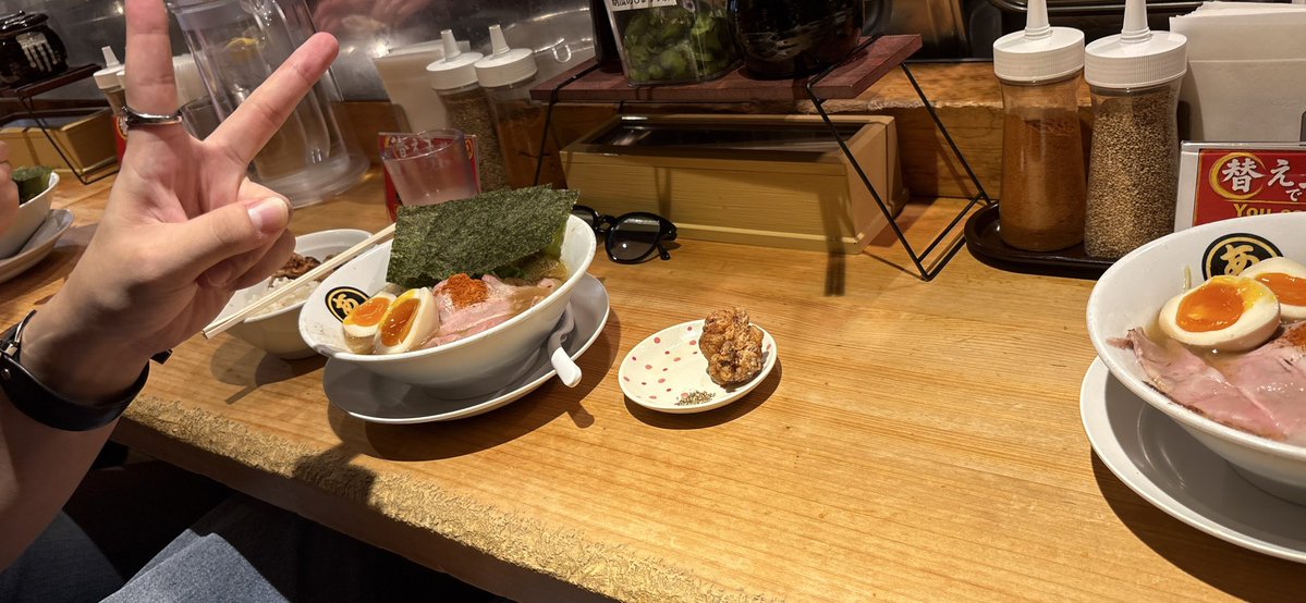 e_hr8's tweet photo. 全部奢られて神🤩
ねこきんありがとう(^_^)/~~ https://t.co/agsIuV4irB
