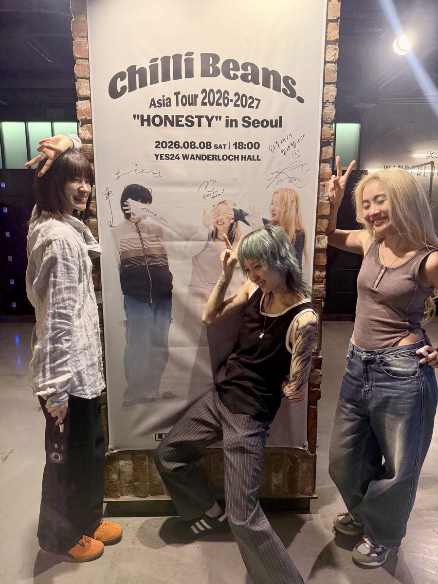 chillibeans_mc's tweet photo. 🗓️本日8/8(土)開催
「Chilli Beans. Asia Tour 2026 "HONESTY" in Seoul」🎪

📍YES24 WANDERLOCH HALL
⏳START 18:00

🎫当日券は16:00〜
チケットブースにて販売 !!

詳細はこちら▼
🔗https://t.co/ieT8Pt14gY https://t.co/izk2dw0TV6
