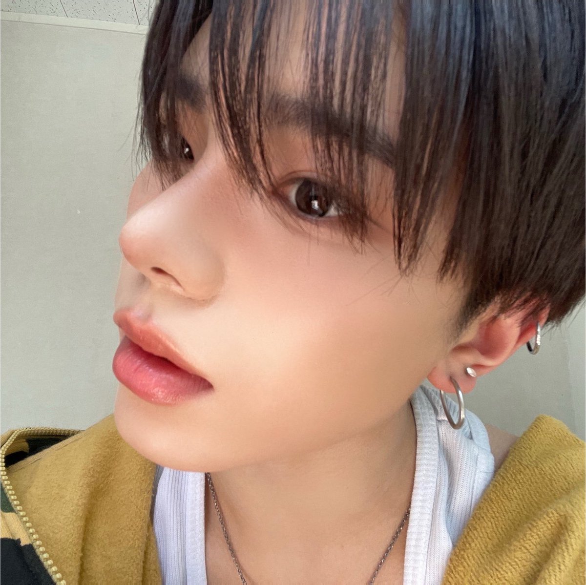 hmstex's tweet photo. 아니진짜이뿌게생김….  진짜반함 https://t.co/McW2L7Hd8g