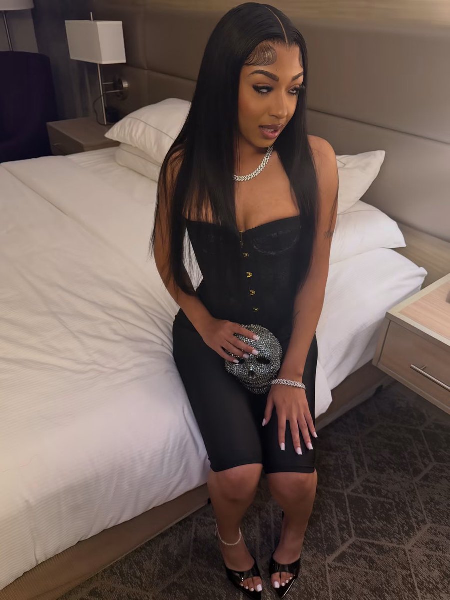 kaydioor's tweet photo. real life barbie, y’all hoes plastic ♠️🥂
#pg25 https://t.co/y1mj2lotfu