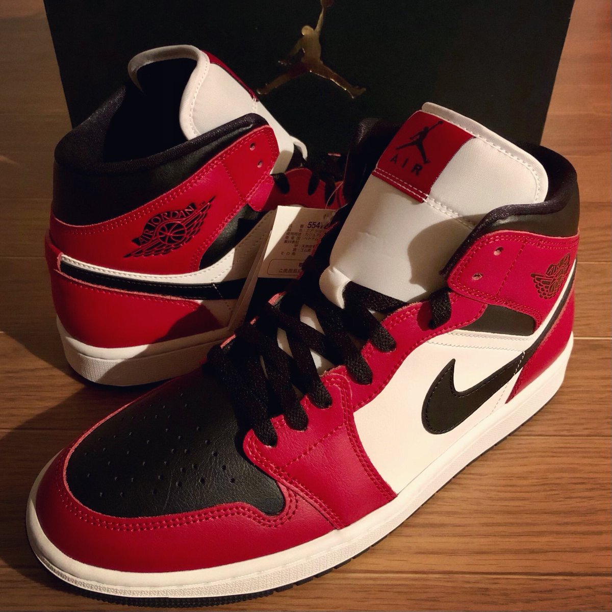 SATORU02709164's tweet photo. 【 NIKE / JORDAN BRAND 】

AIR JORDAN 1 MID
"Chicago Black Toe" (2025)

#AIRJORDAN1MID #エアジョーダン1MID #エアジョーダン1ミッド #JORDANBRAND #ジョーダンブランド https://t.co/KMIKkzfNi2