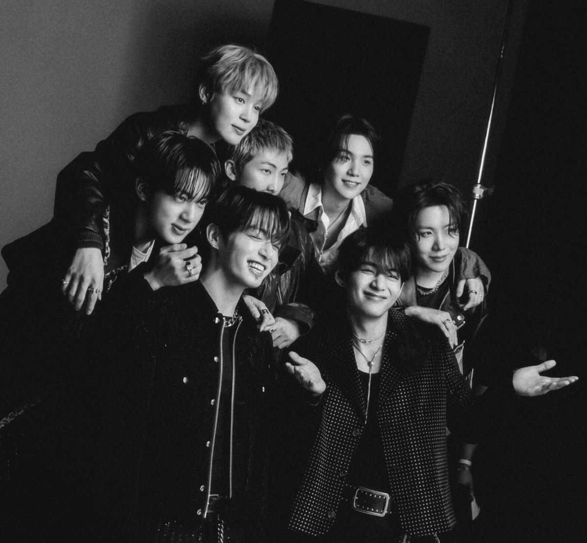 btsscope's tweet photo. BTS ranks #1 in the August Boy Group Brand Reputation Rankings with a cumulative points of 10,830,235. https://t.co/9m8htUMito