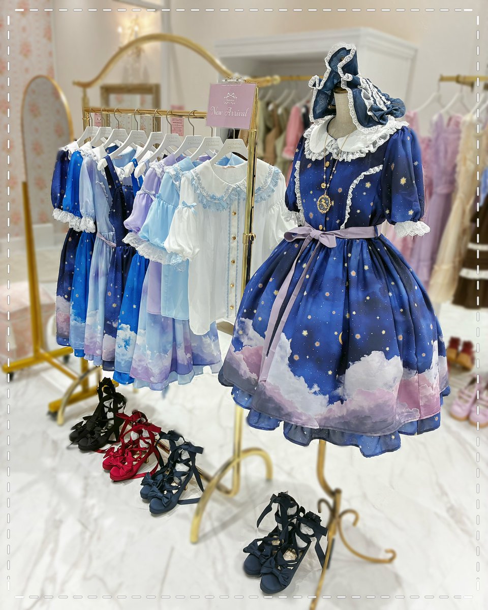Chalmiere_osaka's tweet photo. ほしぞらシリーズ⟡.·

本日から店頭販売開始です𖤐 ̖́-
オンライン完売アイテムも揃っております🎐꙳⋆

スタイリングも合わせてご覧下さい⟡.·
オンラインはこちらから⤵︎
https://t.co/LaCxoRE88P https://t.co/CQkE9MBSQk