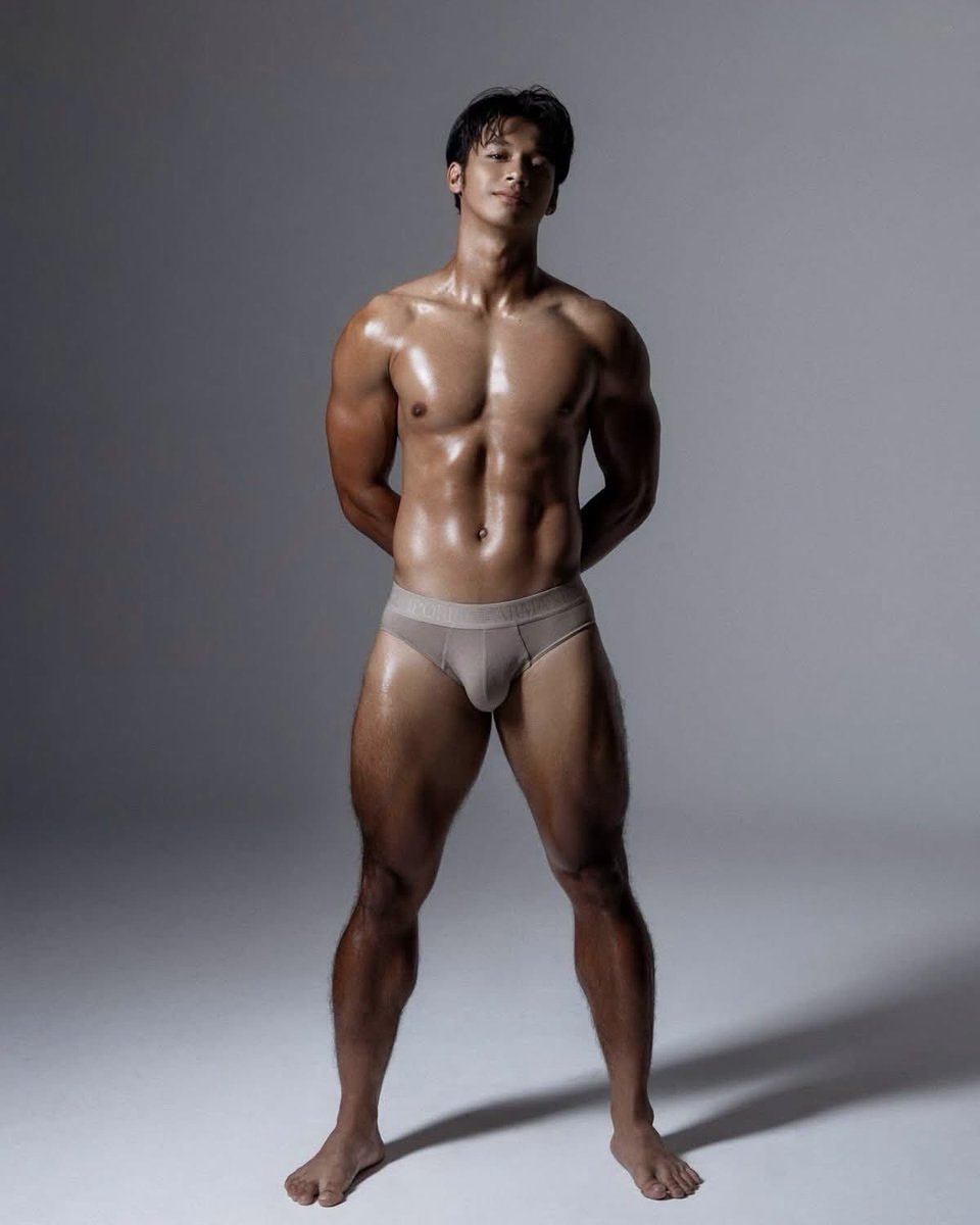 homocavitex's tweet photo. Let’s add another sizzling delight in the afternoon😈 #DILF #maleunderwear #VPL #brieffetish #bulge #tarugo #pinoyDILF https://t.co/KcUSH8gaMU