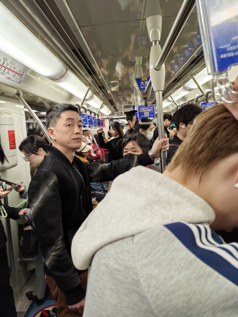 gsboyce's tweet photo. Just hopped off the morning train to Shanghai! Fresh air, new vibes, and ready for a day of exploring this bustling city. ， https://t.co/CDDQ4o1yTi