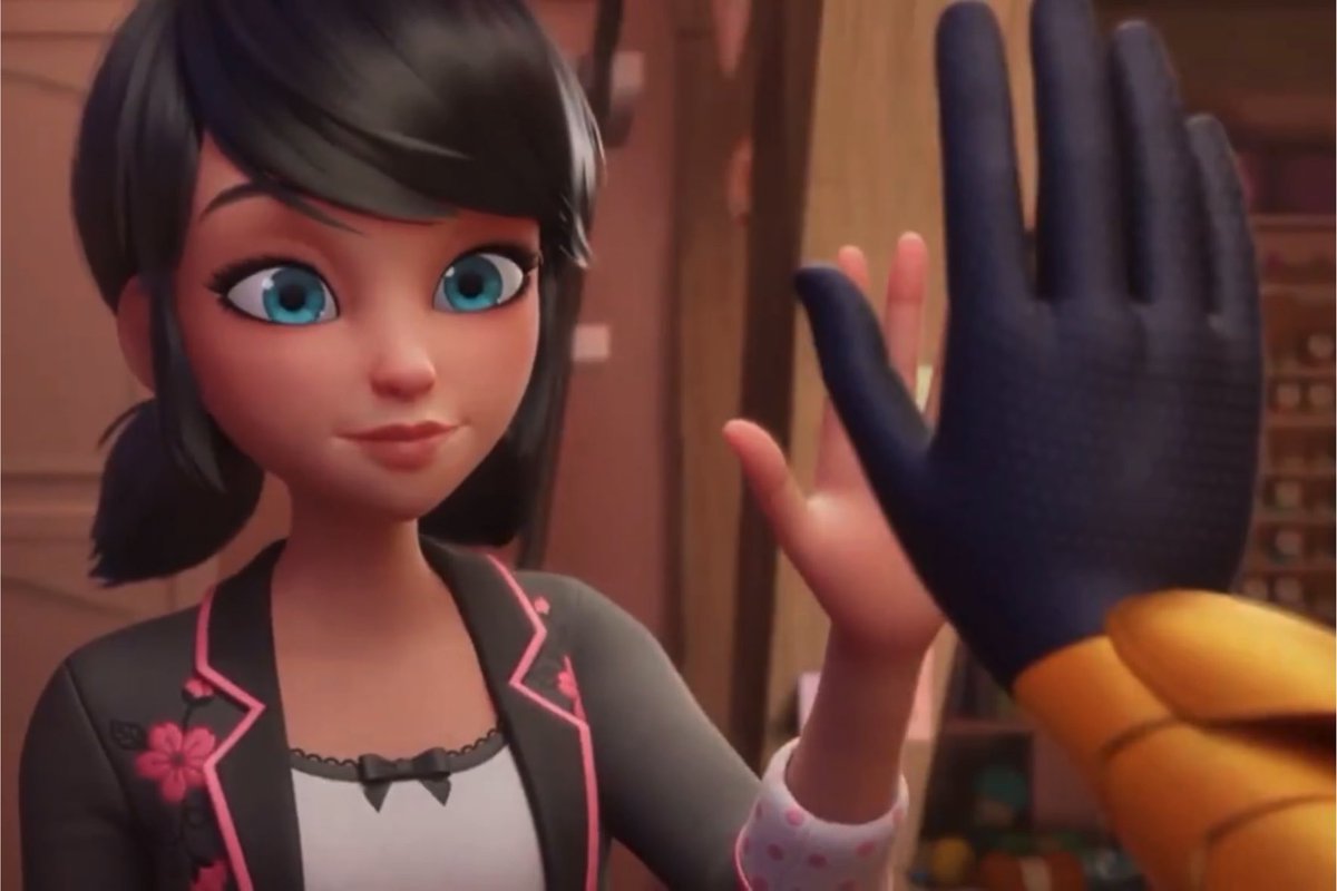 sourmarcaniels's tweet photo. #MLBS6Spoilers rooster bold and marinette’s high five was so cute I LOVE THEM https://t.co/EFhIG4qjqk