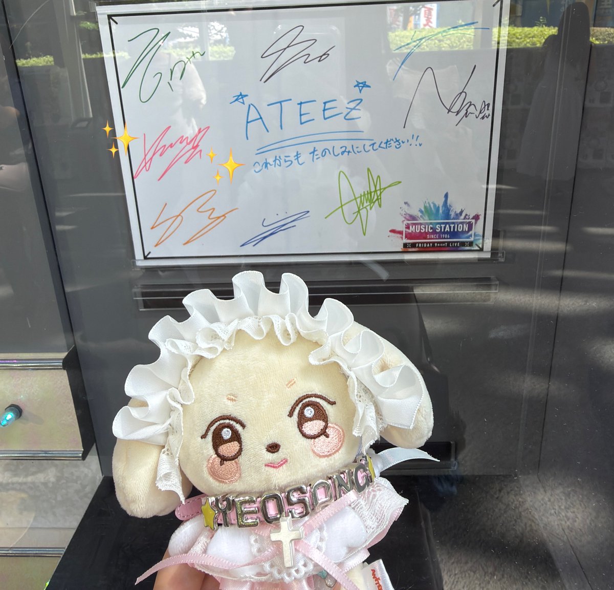 n01ys's tweet photo. 六本木でえいてぃ〜ずさんの書き立てホヤホヤサインを発見‼️^. .^ ੭🔍💡💫 https://t.co/gobLJSnxWg