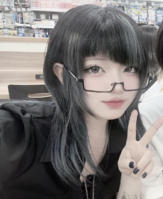 ym___521's tweet photo. ジュリが好きすぎる高���生😈
#自我からコスプレイヤー https://t.co/PQMpQmv0Z2