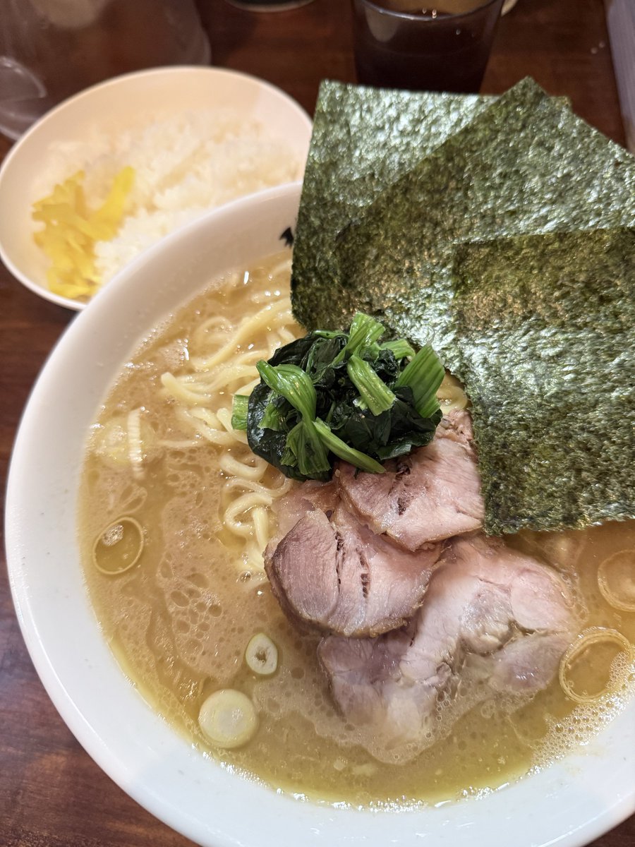 sikiroa's tweet photo. 年末ぶりでしたがや���ぱり蔵人家は最高です
また来月行ける☺️☺️☺️☺️☺️☺️☺️
帰省前に食べた洞くつ家と味比べもできて大満足
@kuratoya2015 https://t.co/gZAAvvCMDl
