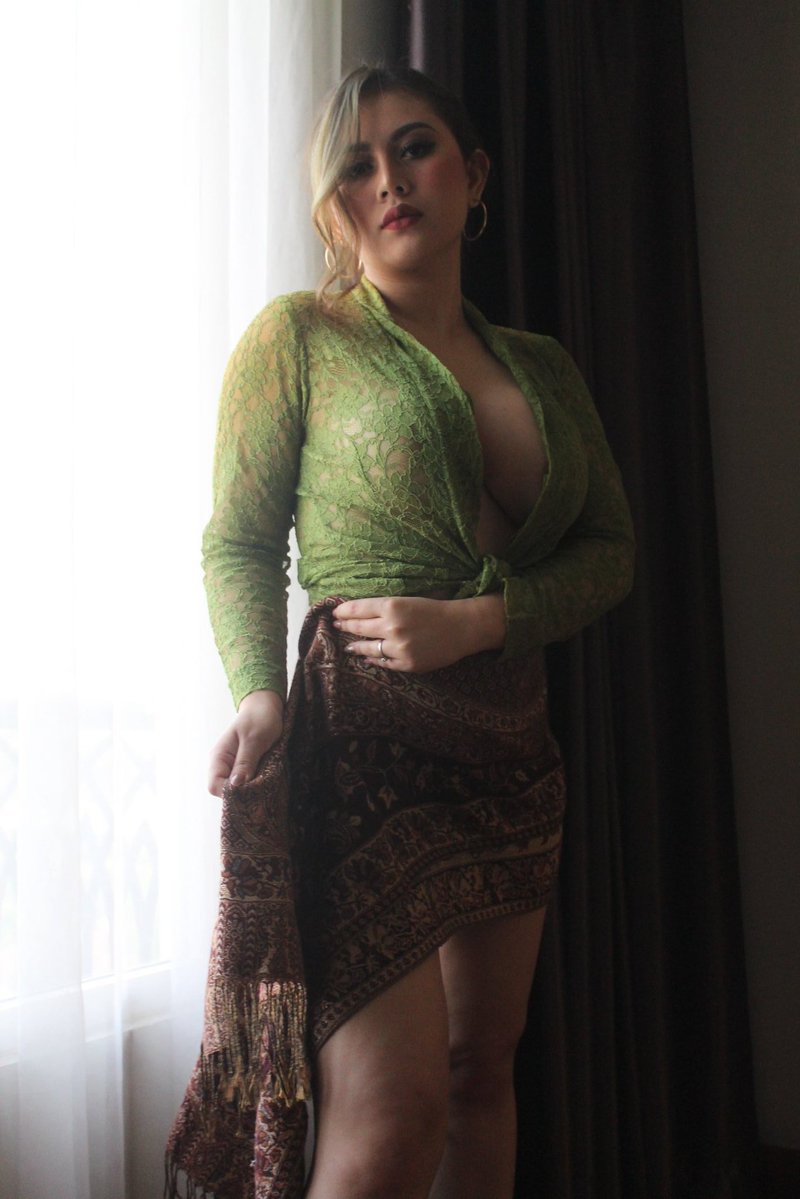 amelptr91's tweet photo. Edisi Kebaya 😋 https://t.co/rGTPy8JBBF