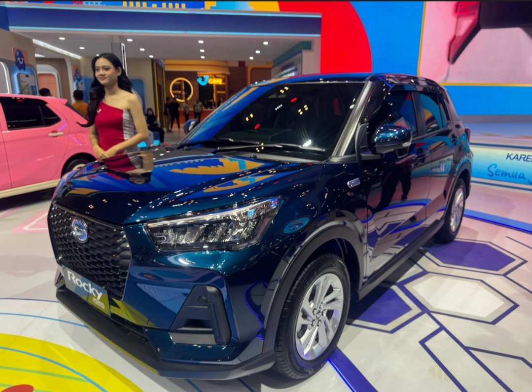 reyarenata's tweet photo. Daihatsu Rocky Hybrid sebagai mobil SUV hybrid dengan teknologi Jepang memiliki banyak keunggulan. Harganya terjangkau, hemat BBM daaaan perawatan mudah. 

@daihatsuind #DaihatsuRockyHybrid #SemuaJadiMudah #DaihatsuSahabatku https://t.co/oJpiJHMAuF