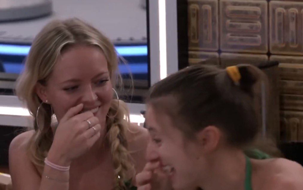flopshoh's tweet photo. this look…CLIP THAT #bb28 https://t.co/TrbBWWu5h5