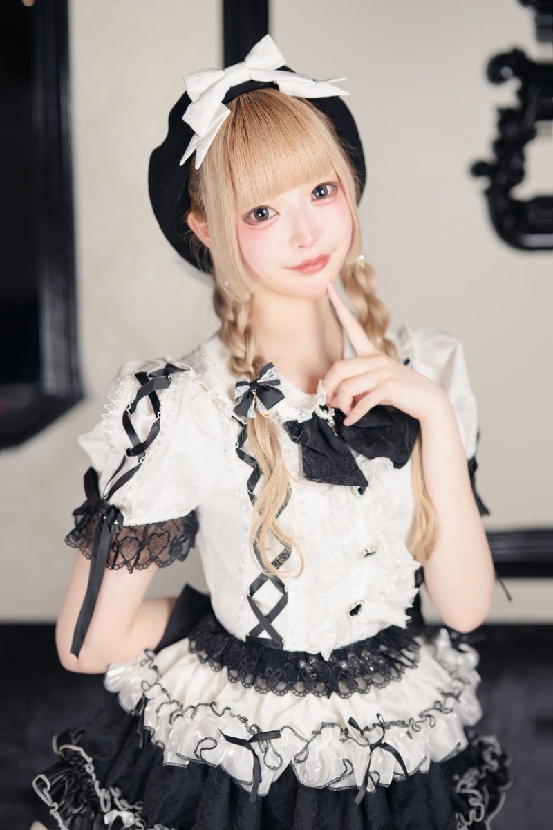 monokuru_otk's tweet photo. 8/8の魔法少女ちゃん🐈‍⬛

🖤しゃる @syaru_monkuru
🖤うに @q0num 　
🖤るん @run_monokuru
🖤しずく @shizuku__mono
🖤まる @maru_monokuru
🖤ゆん　@yun_monokuru
🖤あい @ai_monokuru
🖤にこ @nicosan2525
🖤あみ @am1_monokuru_
🖤ねろ@mkai_0 https://t.co/v1SkJhimTX