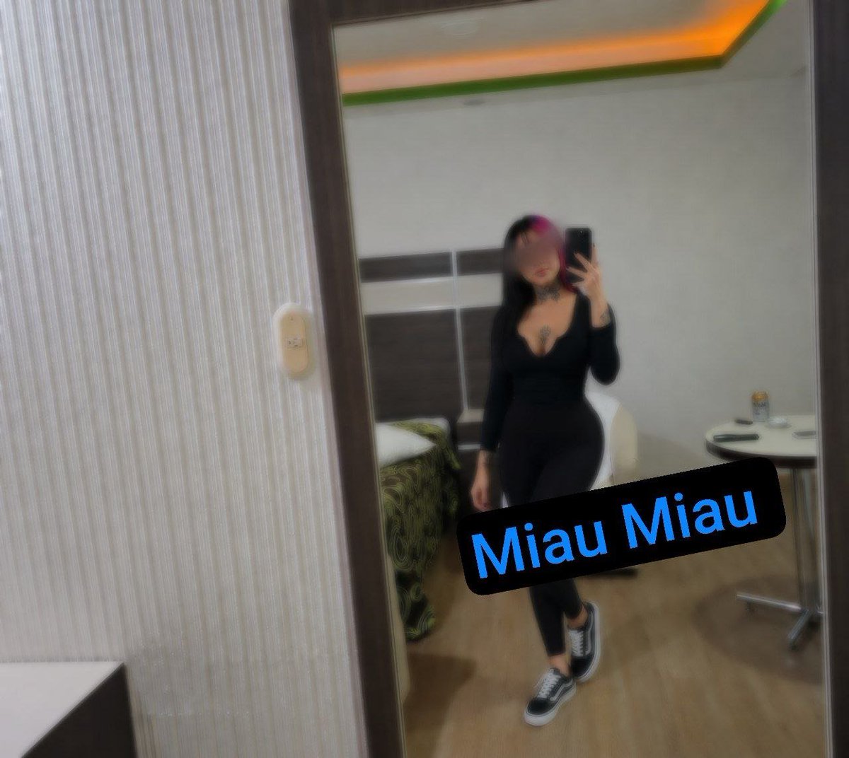 zeliili1iligaer's tweet photo. Ya me voy a casita 😌 

Estaré contestando hasta las 3AM
Para ahorita 🤤🌶

https://t.co/CsycSY8LiY

O bien se me antoja en la mañana desde las 7am 

Sería muy placentero hacerlo 🤤 #MañaneraDelPueblo https://t.co/sqC1mvFoSE