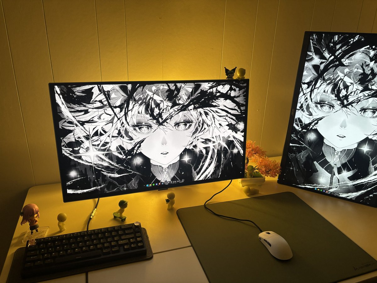 arjayvx's tweet photo. new mousepad https://t.co/e6gQG0q0O5