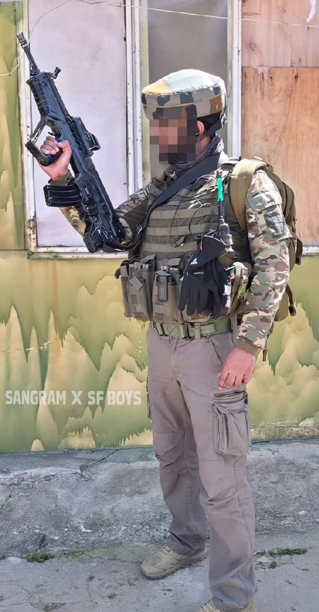 SF_Boyss's tweet photo. 31 Rashtriya Rifles (Commando) https://t.co/T7zHUJEY3X